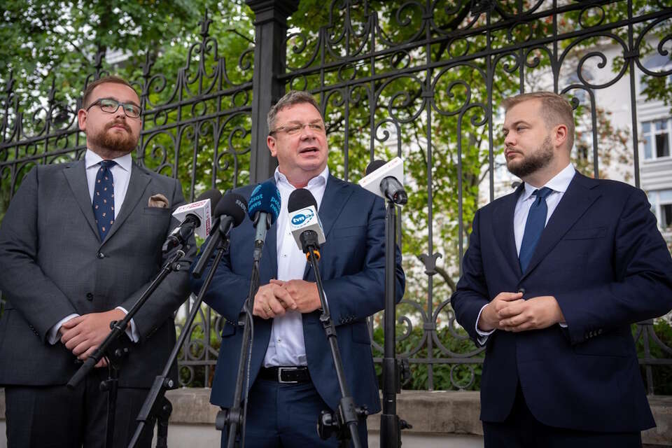Politycy ZP chcą śledztwa ws. torturowania ks. Olszewskiego