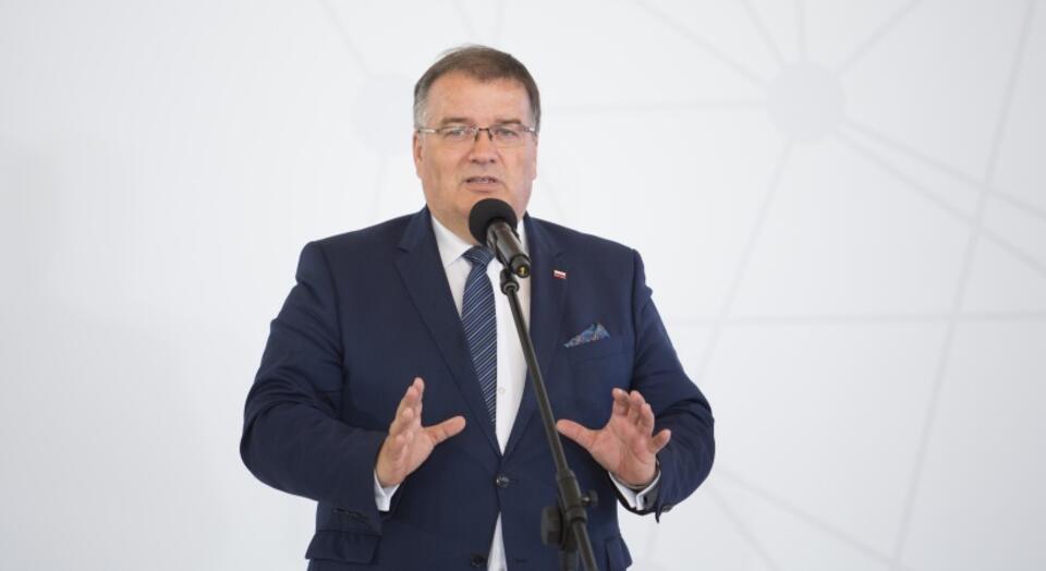 Minister Andrzej Dera / autor: Fratria