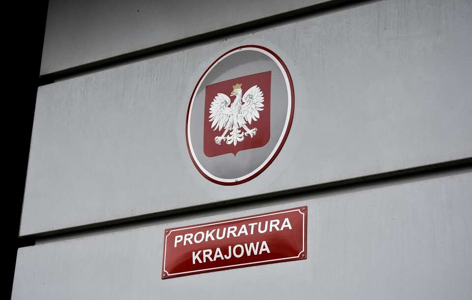 Prokuratura Krajowa wysłała do Komendy Głównej Policji wnioski o objęcie czerwoną notą Interpolu dwóch podejrzanych o dywersję w Polsce / autor: Fratria