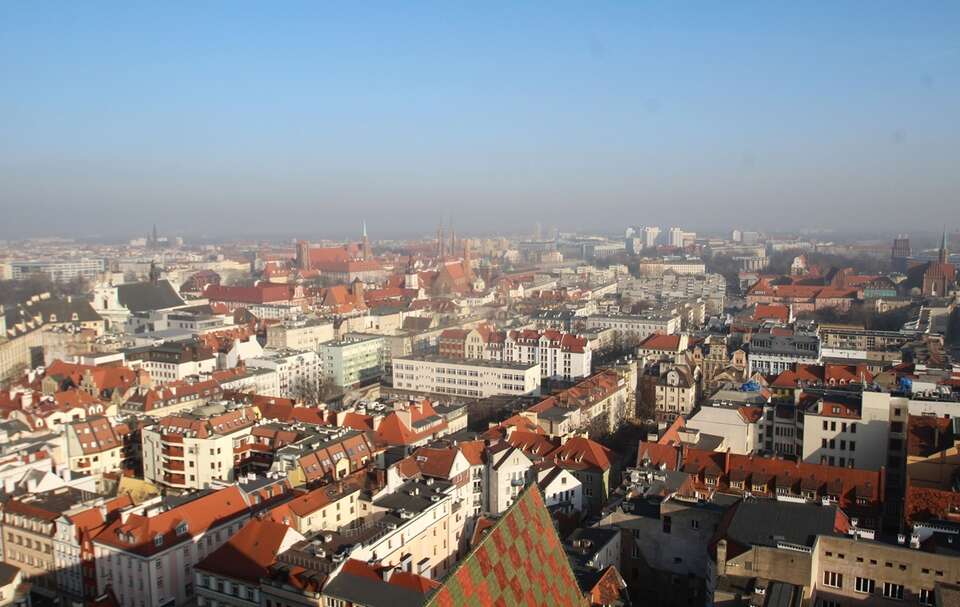 Siedmiu urzędników z Wrocławia usłyszało zarzuty przyjmowania korzyści finansowych. / autor: Fratria