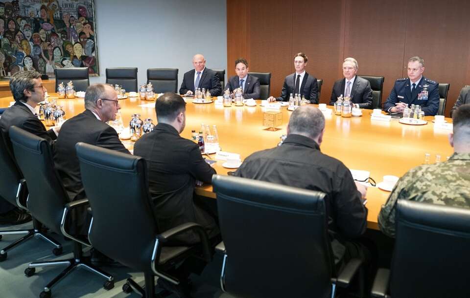 W Berlinie zakończyła się druga tura rozmów pomiędzy delegacjami Ukrainy i USA.  / autor: EPA/Guido Bergmann / German government press office PAP/EPA