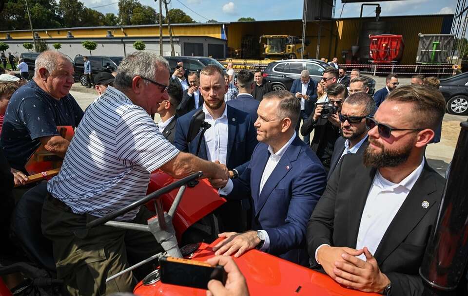 Karol Nawrocki w Krąpieli / autor: PAP/Marcin Bielecki