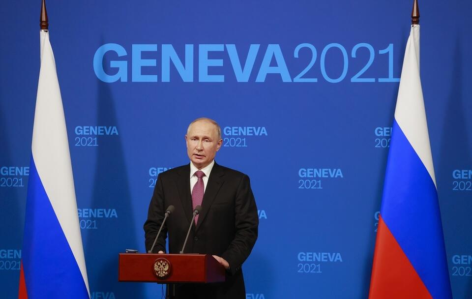 Prezydent Rosji Władimir Putin / autor: 	PAP/EPA/DENIS BALIBOUSE / POOL