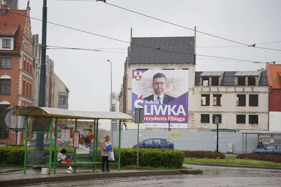 Plakat wyborczy Andrzeja Śliwki w Elblągu / autor: Fratria