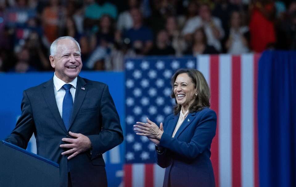 Tim Walz i Kamala Harris / autor: PAP/EPA/DAVID MUSE