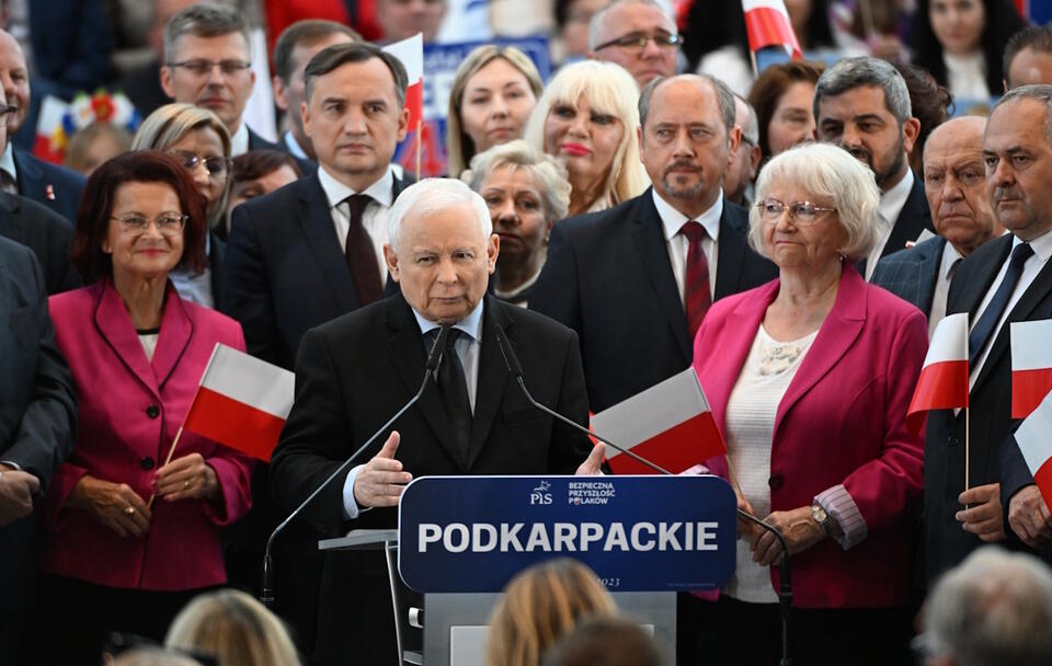 Jarosław Kaczyński w Jasionce / autor: PAP/Darek Delmanowicz