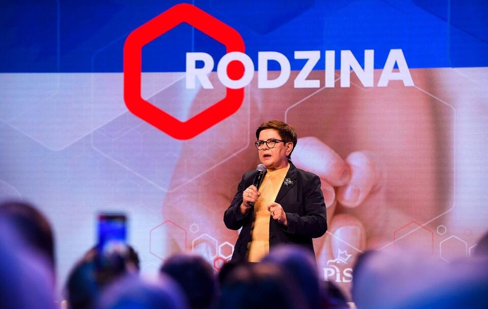 Była premier Beata Szydło podczas konwencji programowej / autor: Twitter: @pisorgpl