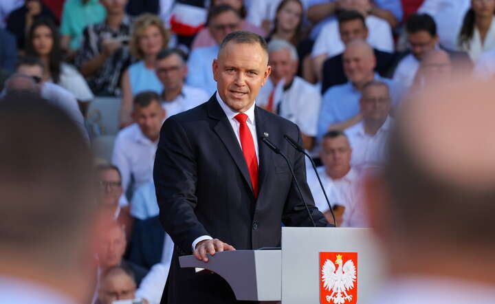 Prezydent Karol Nawrocki przemawia podczas uroczystości z okazji rocznicy zaprzysiężenia go na Urząd Prezydenta RP / autor: PAP/Paweł Supernak