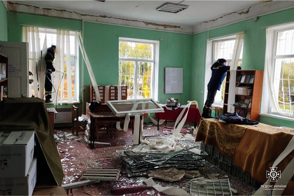 Zmasowany atak dronów na Tarnopol. "Rodzice, uprzedźcie dzieci"