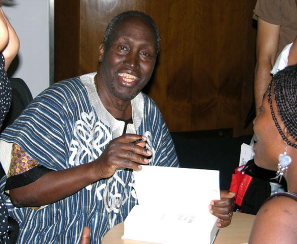 Ngugi Wa Thiong'o uchodzi za faworyta; fot. wikimedia commons/David Mbiyu/lic. c.c. 3.0