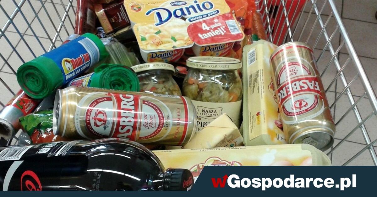 Dramat w sklepach! Sprzedaż żywności spadła o 9,4 proc.
