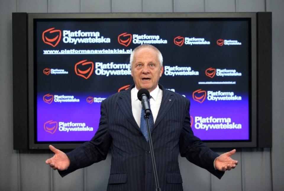 Warzecha: "Chciałbym usłyszeć, jak wicemarszałek entomolog wynajduje powiązania banku Barclays z Jarosławem Kaczyńskim. Bardzo bym chciał". Fot. wPolityce.pl