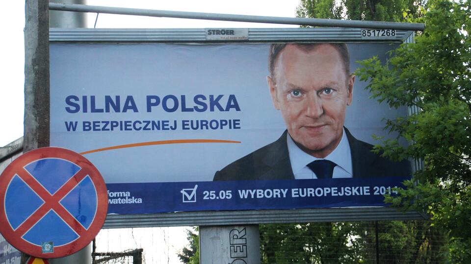 Plakat PO z wyborów do Parlamentu Europejskiego w 2014 roku. 'Silna Polska' Tuska dała się tak ograć w sprawie energii, że zęby bolą / autor: wPolityce.pl