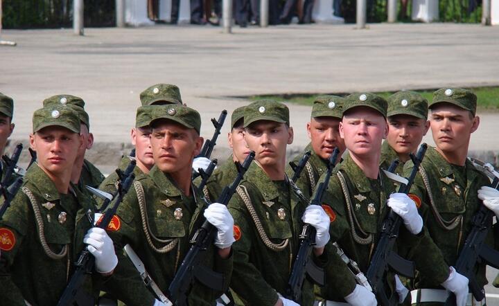 Oddział wojsk rosyjskich na defiladzie / autor: Pixabay