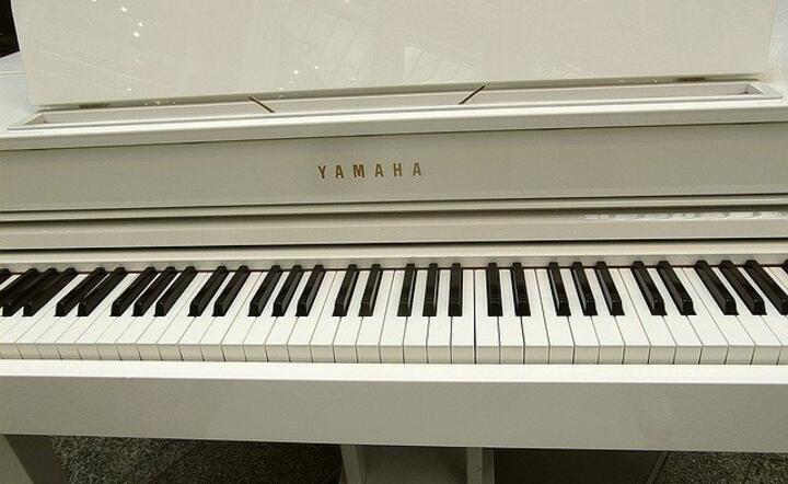 Pianino Yamaha / autor: Pixabay