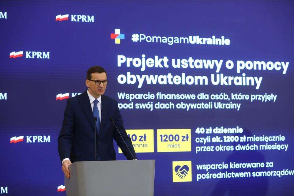 Premier Mateusz Morawiecki wziął udział w konferencji prasowej w KPRM w Warszawie / autor: PAP/Rafał Guz