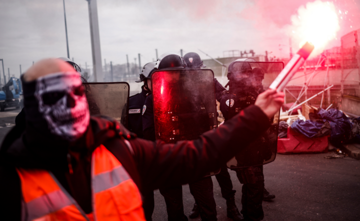 Protesty we Francji / autor: PAP/EPA/YOAN VALAT