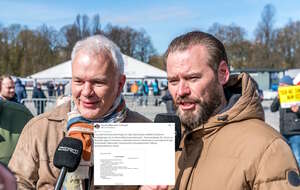 Na zdjęciu Robert Mazurek, Krzysztof  Stanowski oraz wpis Doroty Wysockiej-Schnepf (screen z X) / autor: Fratria/X-Dorota Wysocka-Schnepf