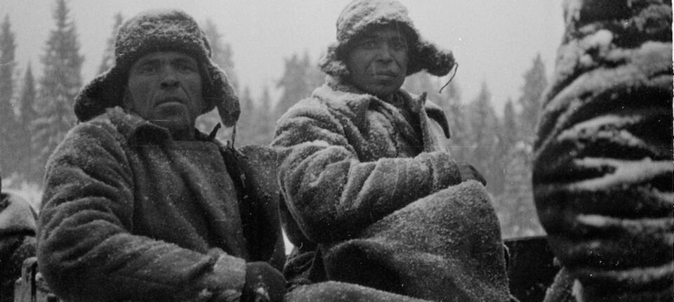 Jeńcy wojenni z sowieckiej dywizji omskiej. Luty 1940. / autor: SA-Kuva CC BY 4.0