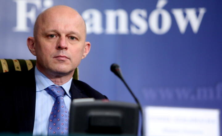 Minister finansów Paweł Szałamacha na briefingu w MF, fot. PAP/Leszek Szymański