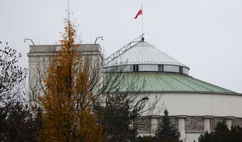 KO traci poparcie. Sondaż: Dwie partie poza Sejmem