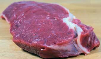 Aż 99,6 proc. gospodarstw domowych kupuje mięso