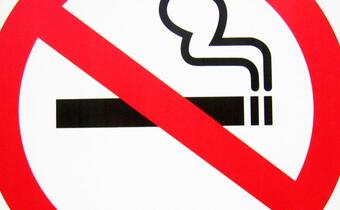 Komisja Europejska idzie na wojnę z papierosami - to mocno zaszkodzi polskiej gospodarce