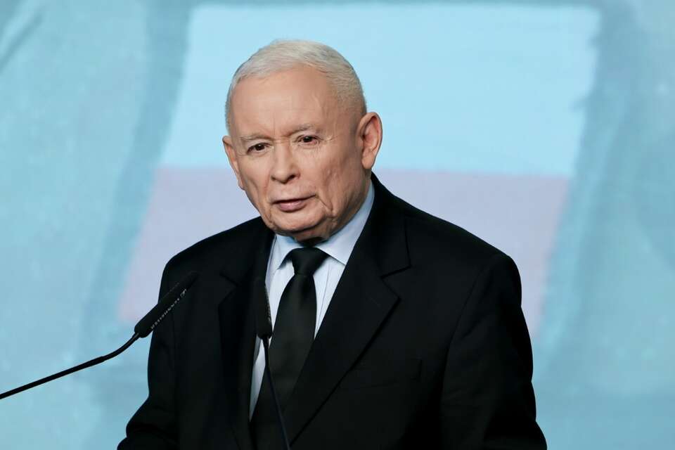 Fala fałszywych zgłoszeń to nowa broń? Mocne słowa prezesa PiS