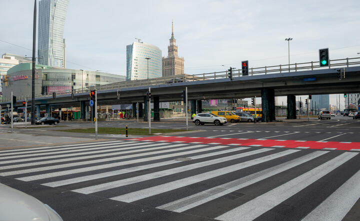 Warszawa wydała w 2021 r. ponad 400 mln zł na remonty dróg