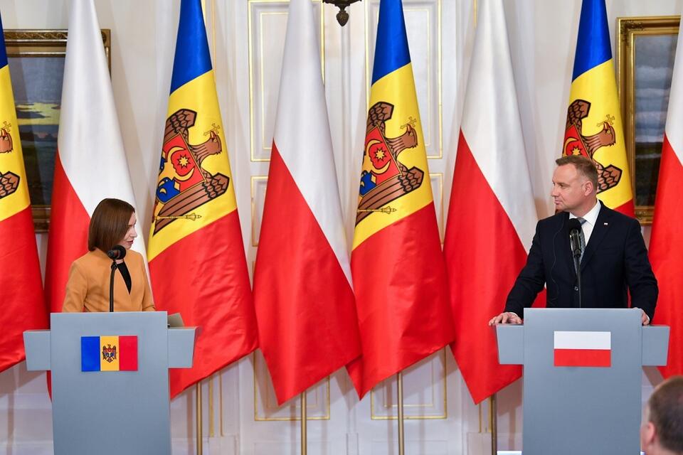 Prezydent RP Andrzej Duda i prezydent Mołdawii Maia Sandu / autor: PAP/Radek Pietruszka
