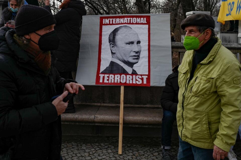 Protest w Berlinie przeciwko wojnie na Ukrainie w  / autor: EPA/PAP