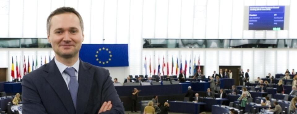 fot. jaroslawwalesa.pl
