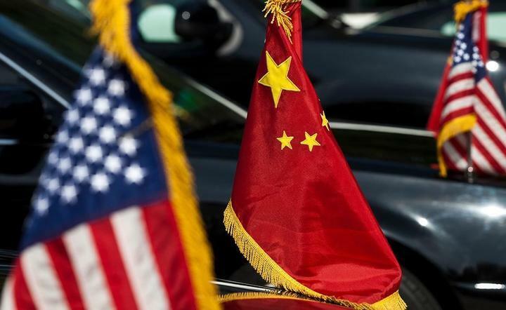 flagi USA i Chin / autor: TVP Info