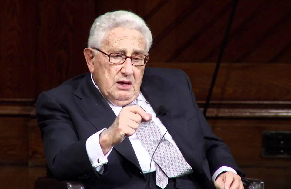 Henry Kissinger / autor: screenshot YouTube Harvard University