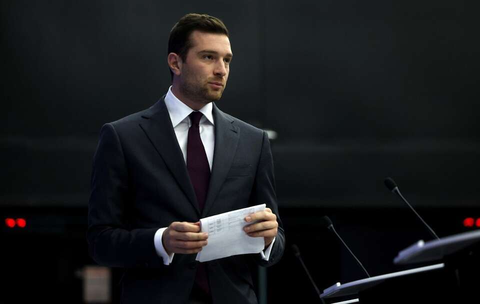 Jordan Bardella / autor: PAP/EPA/GUILLAUME HORCAJUELO
