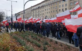 Warszawa: Marsz Niepodległości dotarł do ronda de Gaulle'a