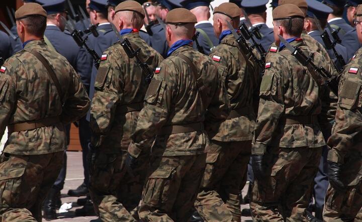 Prezydent Andrzej Duda mianował ośmiu oficerów Wojska Polskiego na stopnie generalskie, czterech z nich otrzymało pierwszy generalski stopień / autor: fot. Pixabay