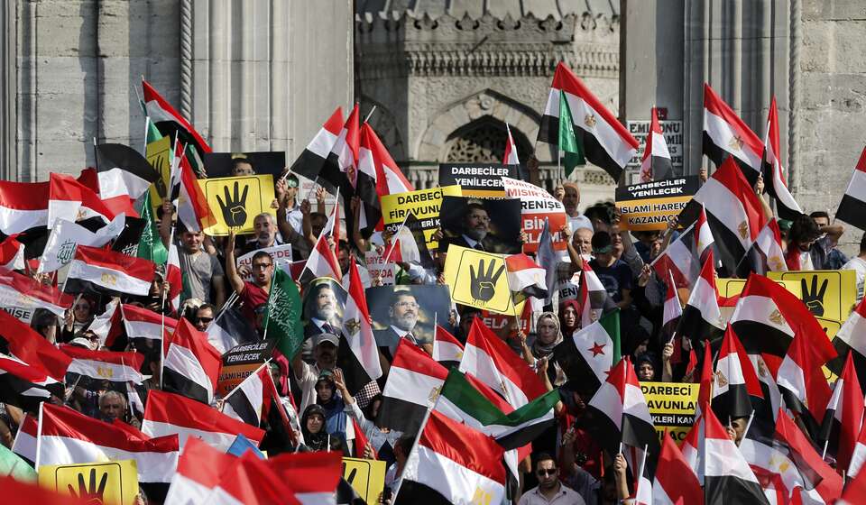 Wiec poparcia dla obalonych władz Egiptu w Stambule, PAP/EPA