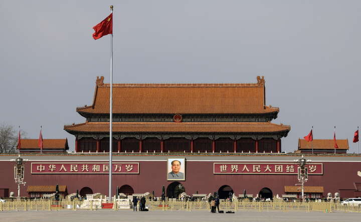 Plac Tiananmen w Pekinie w dniu zamknięcia sesji chińskiego parlamentu / autor: Fot. ANDRES MARTINEZ CASARES/EPA/PAP