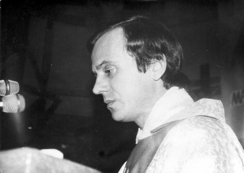 fot.xj.popieluszko.pl