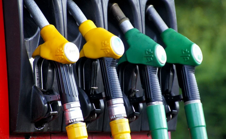 Wysokie ceny paliwa na stacjach benzynowych  / autor: Pixabay