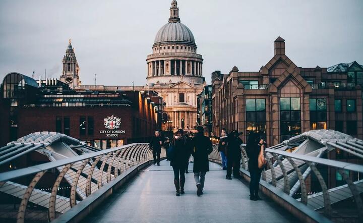 Zdjęcie ilustracyjne. Londyn, most. / autor: Pixabay
