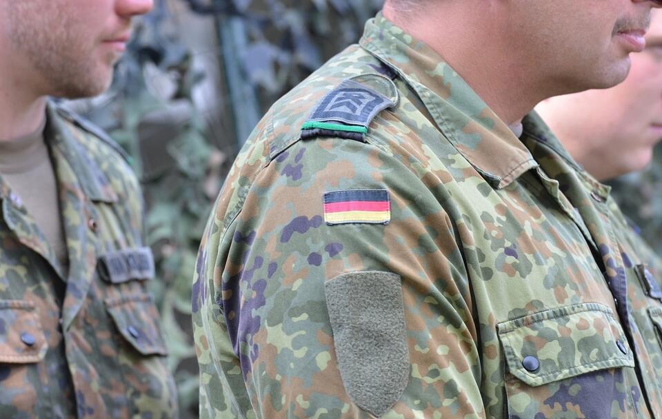 Niemcy obiecały wysłać więcej żołnierzy na Litwę. Nic z tego
