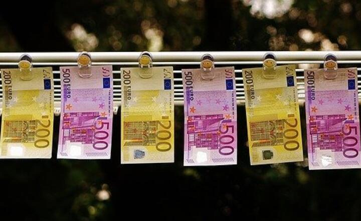 pieniądze, euro  / autor: Pixabay