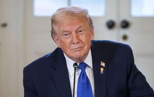 Donald Trump skomentował kwestię ew. schwytania Putina / autor: PAP/EPA