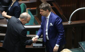 W Sejmie opozycja dziko atakuje projekt budżetu, który zakłada „solidarną” ochronę najuboższych Polaków