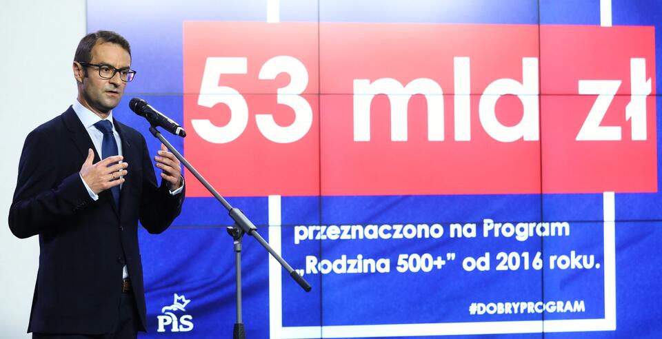 Szef sztabu wyborczego PiS Tomasz Poręba podczas konferencji prasowej, 25 bm. w siedzibie PiS w Warszawie / autor: PAP/Rafał Guz