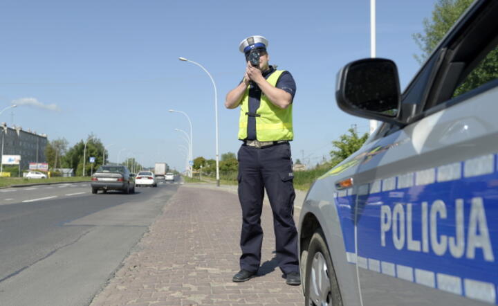W całym kraju policja prowadzi w poniedziałek akcję "Prędkość" fot. PAP / Darek Delmanowicz