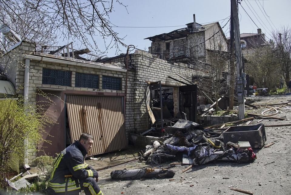 Zniszczenia dokonane przez rosyjską armię / autor: PAP/EPA