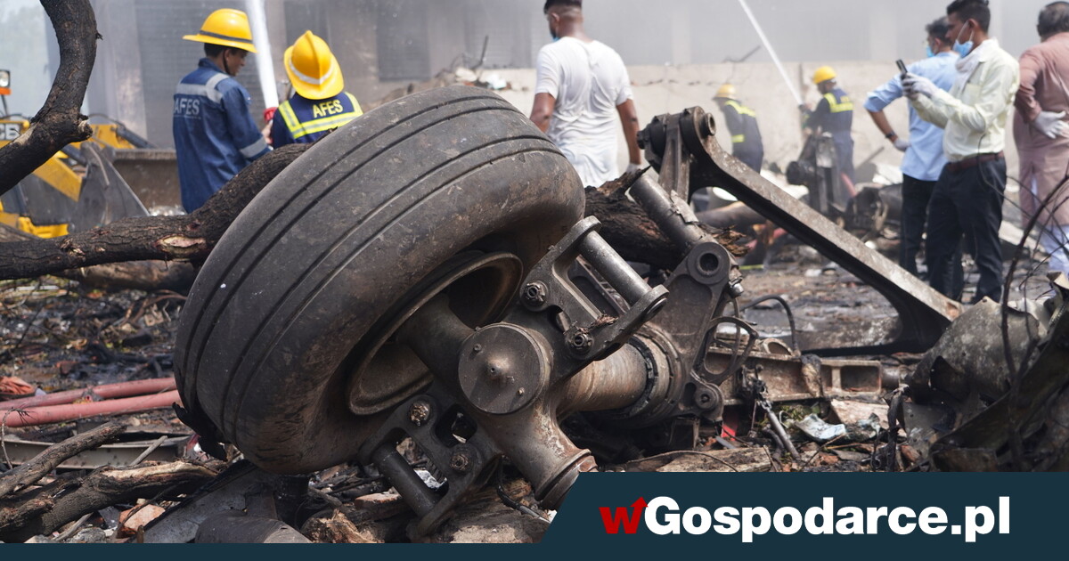 Pierwsza w historii katastrofa Dreamlinera [ZDJĘCIA]